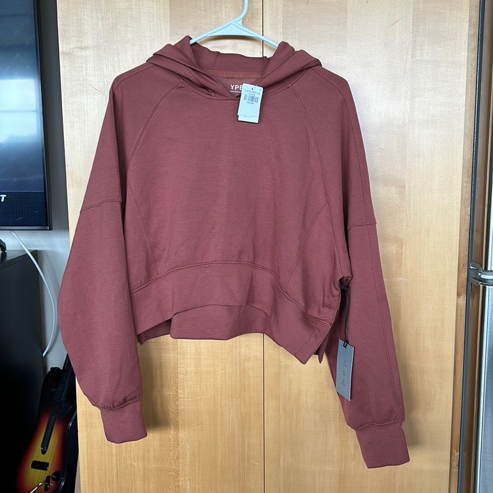 Abercrombie & Fitch YPB cropped hoodie size M